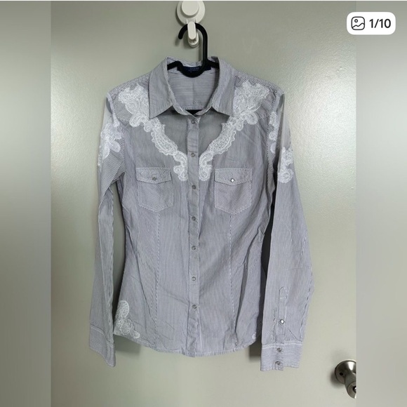 GUESS EUC Striped Sheer Lace Details Button Down Western Shirt Size XS Fitted - Picture 2 of 11